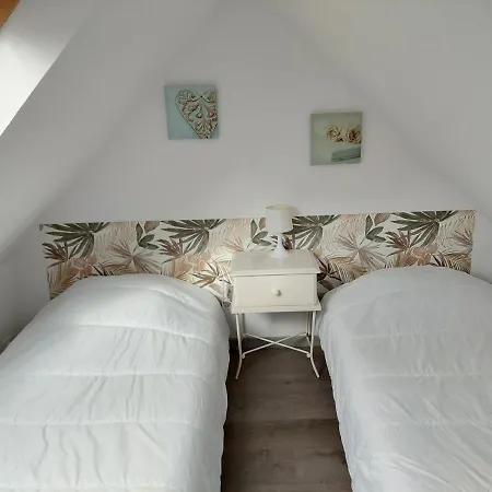 Hotell Le John Jeffries - Le Ptit John 3*